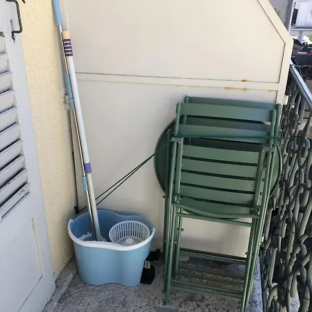 25m2 Avec Parking Et Balcon Centre