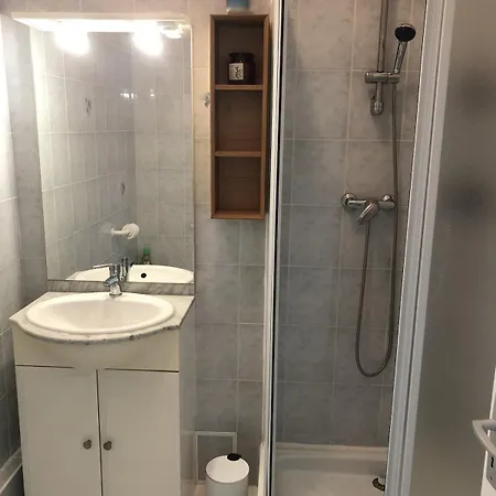 Apartamento 25m2 Avec Parking Et Balcon Centre