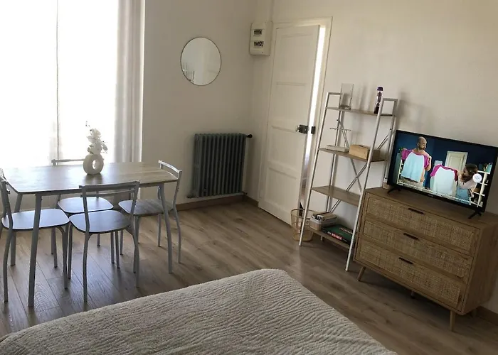 25m2 Avec Parking Et Balcon Centre Aix-les-Bains