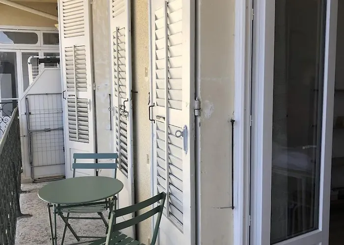 25m2 Avec Parking Et Balcon Centre Appartement *