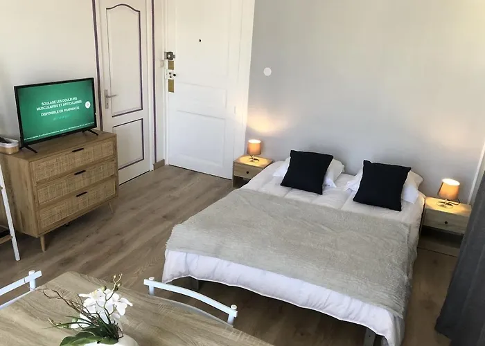 Appartement 25m2 Avec Parking Et Balcon Centre *